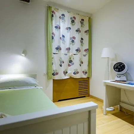 Trogoletto Tra I Rolli - Genovainrelax Генуя