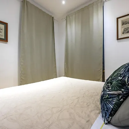 Trogoletto Tra I Rolli - Genovainrelax